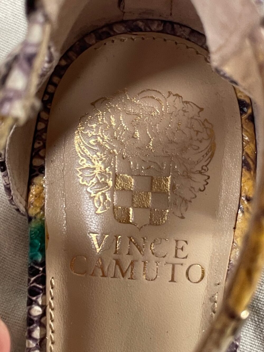 Vince Camuto Multicolor Snake Print Studded Strappy Flat Sandals Size 9M / 40 - Picture 7 of 13
